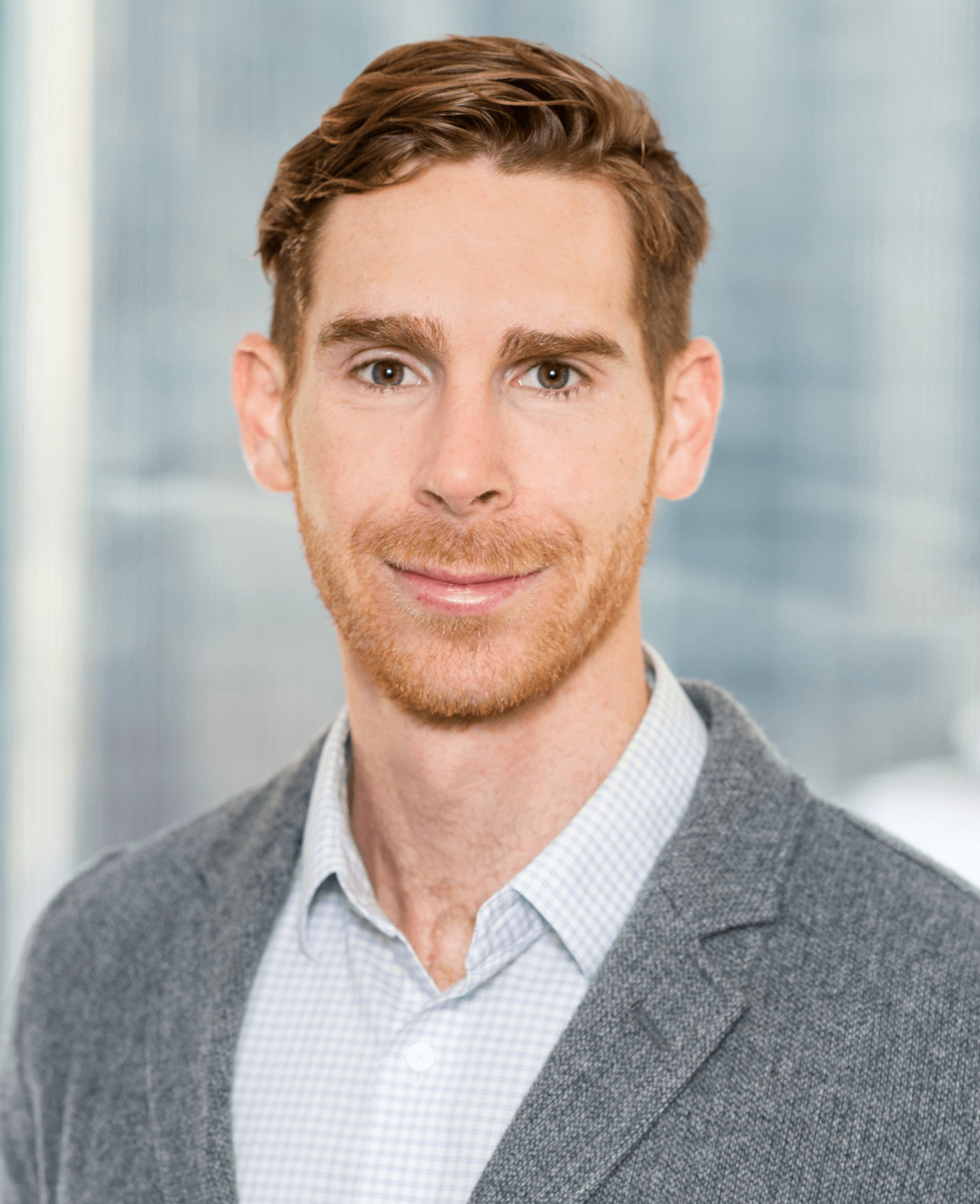 Headshot of Alexander Binnie at Pathstone